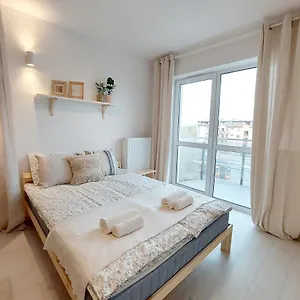 Inside Pola Karolińskie , Warszawa Polska