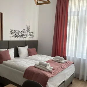 Aviendo Old Town Apartament